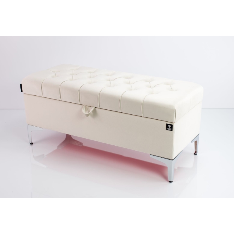 Tufted Storage Bench